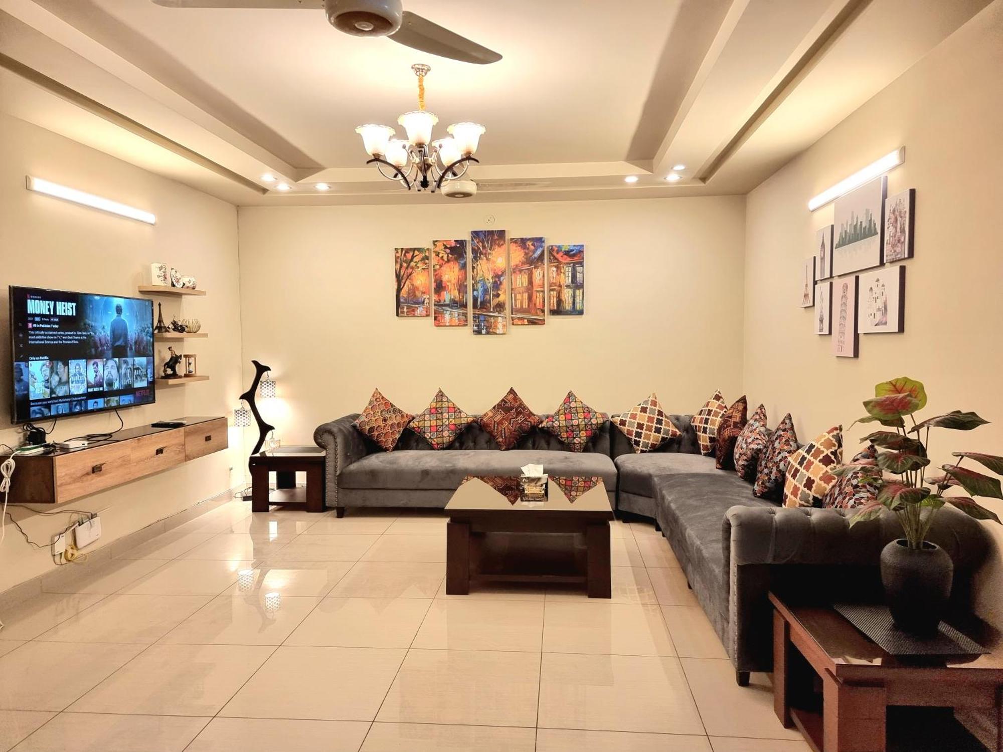 Executive 3 Bedrooms Apartment In Bahria Town Rawalpindi Exteriör bild