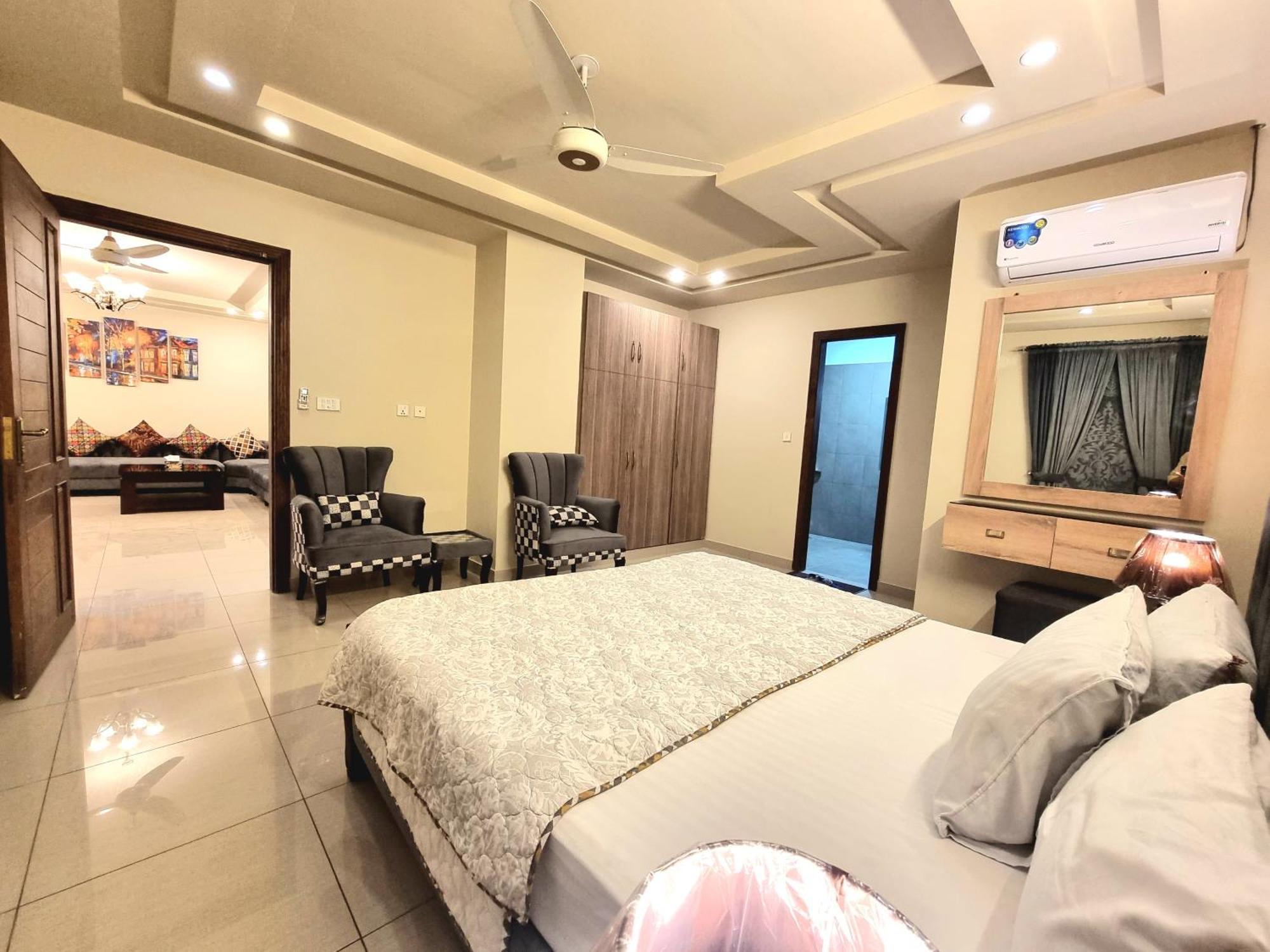 Executive 3 Bedrooms Apartment In Bahria Town Rawalpindi Exteriör bild