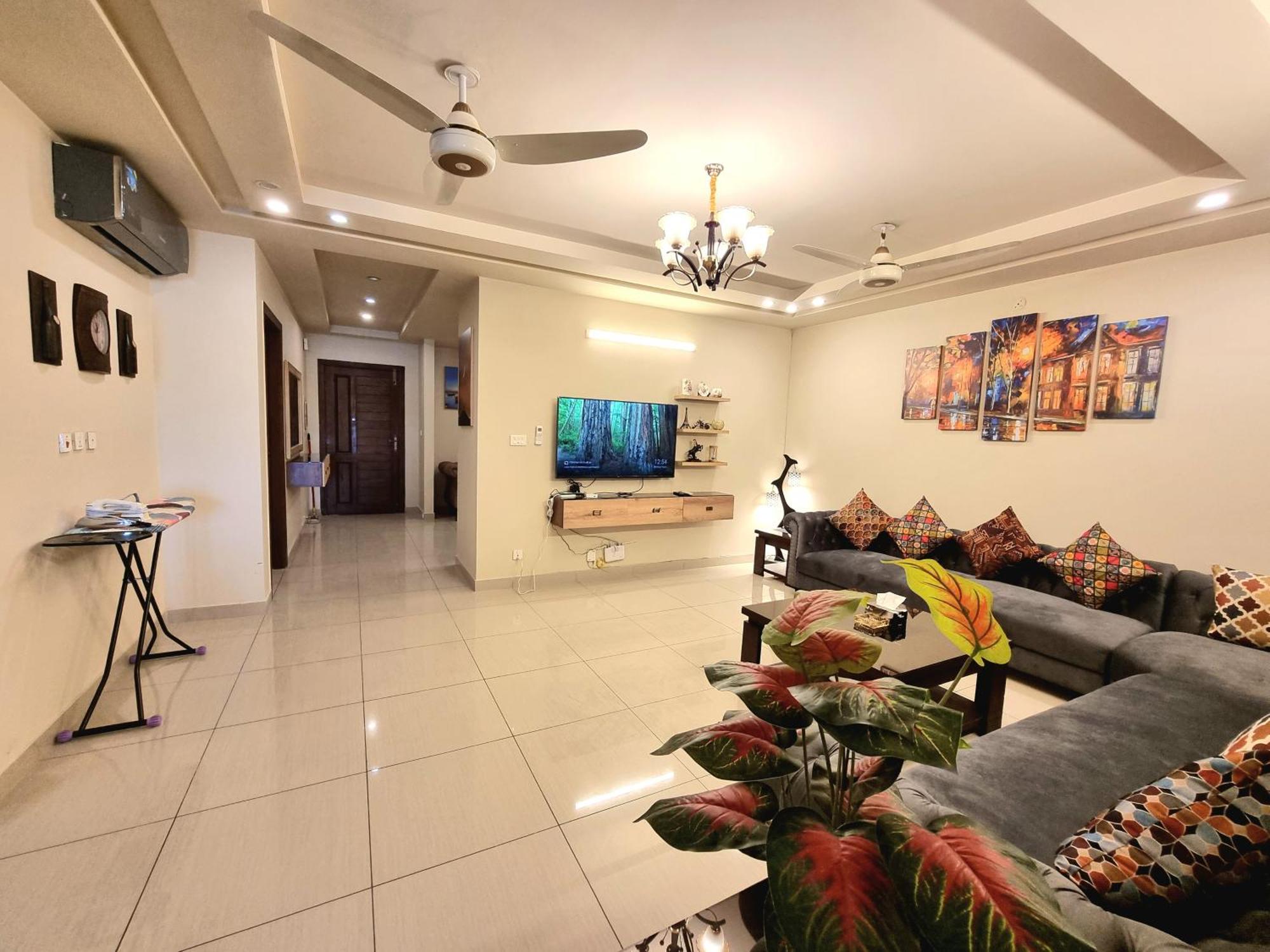 Executive 3 Bedrooms Apartment In Bahria Town Rawalpindi Exteriör bild